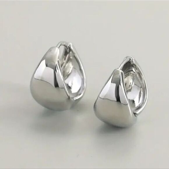 Gold Plated Needle Stud Earrings Wide Edge Drop style - Picture 9 of 12